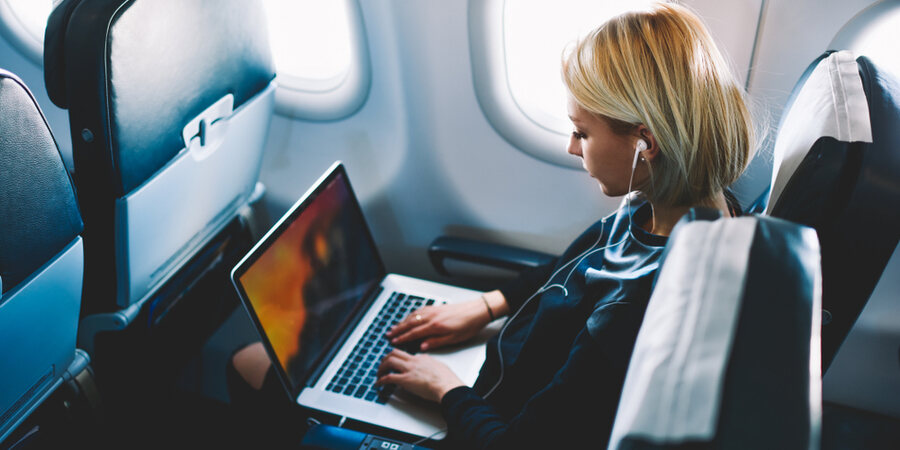 33 Things to do on a Long Flight - How to Survive the Journey